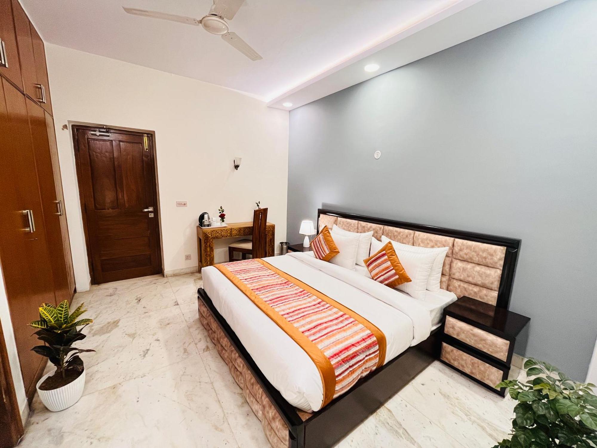 מלון Grove Residency Hauz Khas New Delhi Couple Friendly מראה חיצוני תמונה