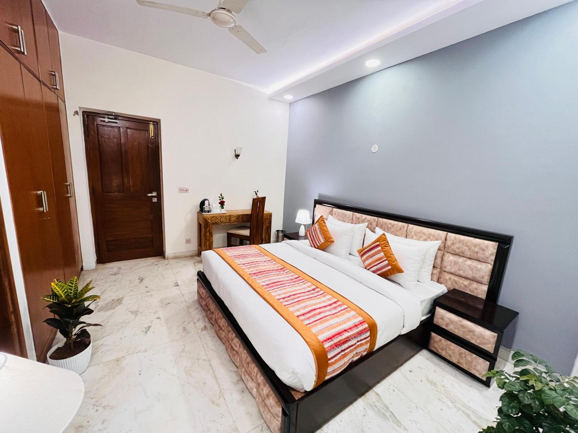 מלון Grove Residency Hauz Khas New Delhi Couple Friendly מראה חיצוני תמונה